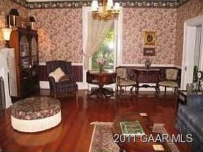 4th image of 1205 Middlebrook Ave