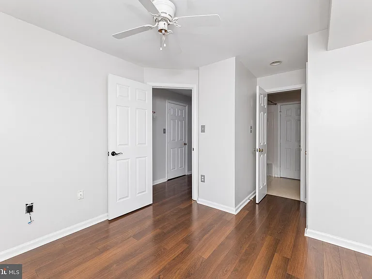 3343 Cape May Ct — Photo 39