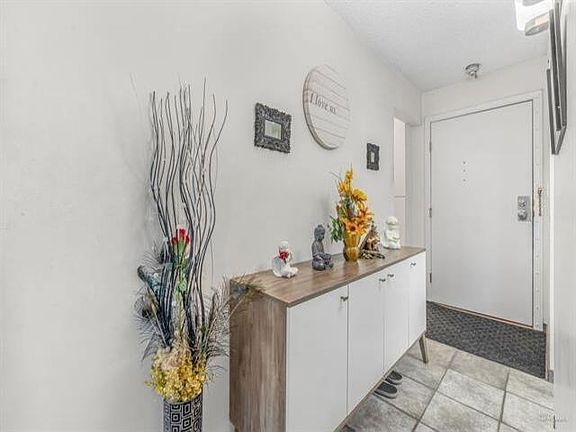 4th image of 13530 Hilton Rd #304