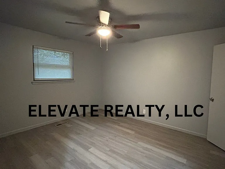 6008 S Madison Pl — Photo 6