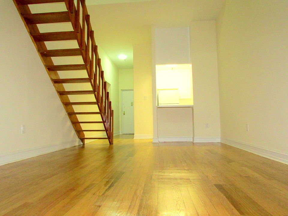 1st image of 1 Astor Pl APT 3N