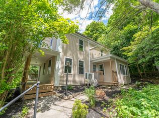 133 School St, Putnam, CT 06260