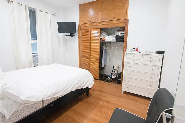 Rented by Corcoran | media 11