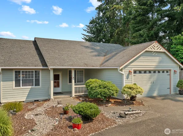 2744 Sutherland Place, Steilacoom, WA 98388