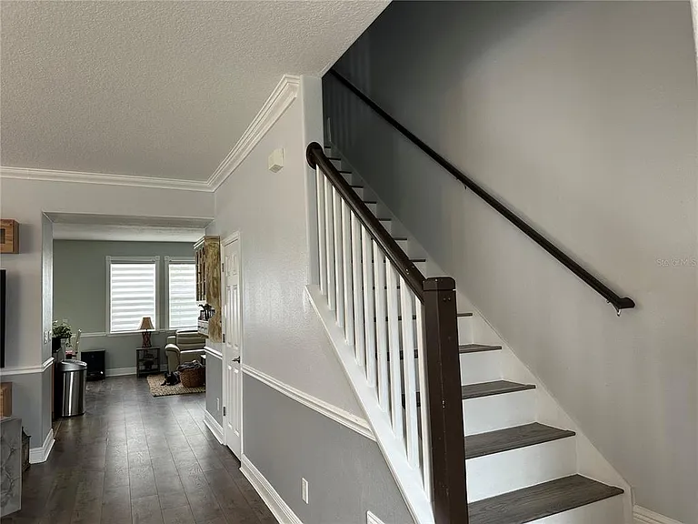 10018 Chorlton Cir — Photo 8