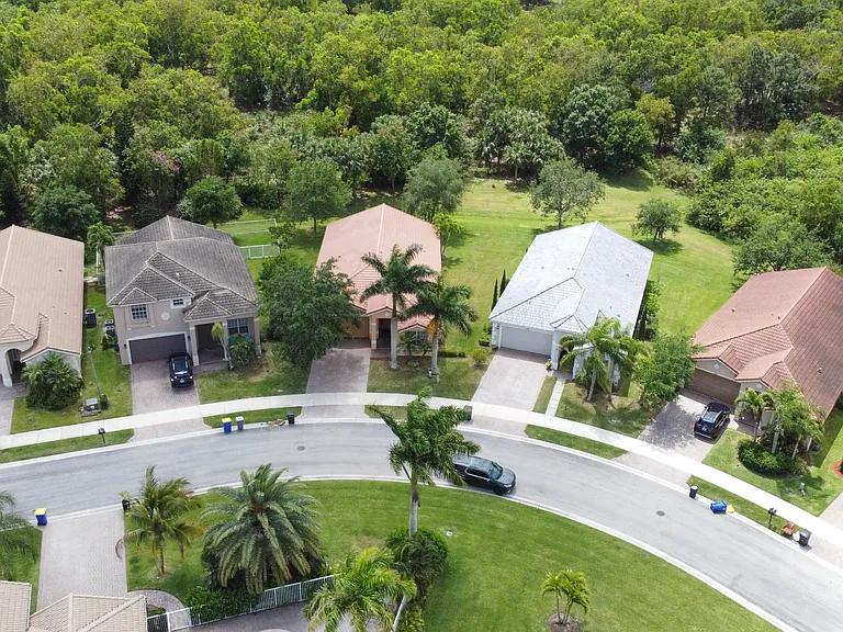 1196 SE Fleming Way — Photo 37