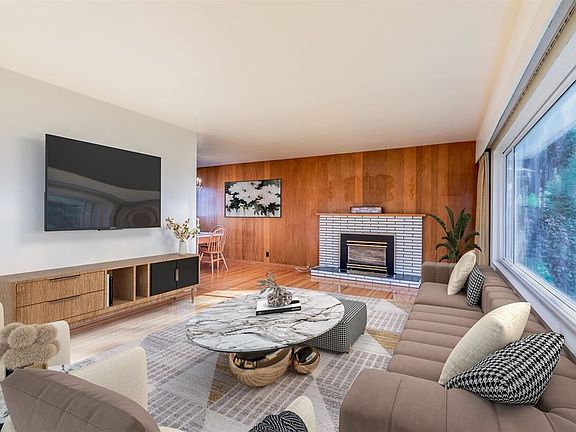 3rd image of 5482 Rhodes St