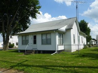 409 E Main St, Stronghurst, IL 61480