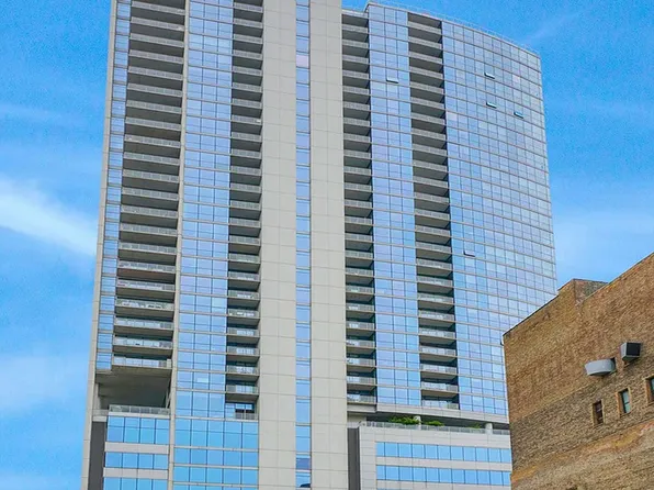 303 W Ohio St #3502, Chicago, IL 60610