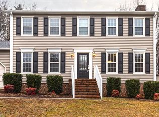 6 Stoney Glen Pl, Greensboro, NC 27409