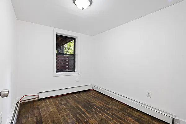Rented by Compass | media 7