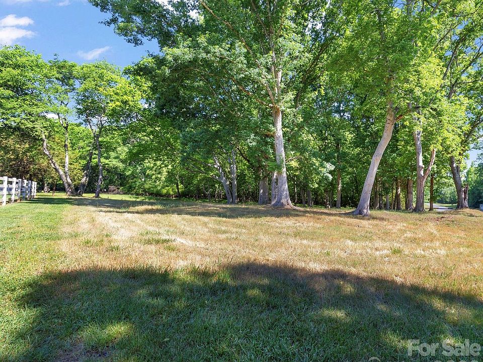 2nd image of 6639 Joli Cheval Ln #4