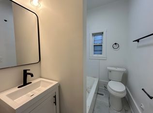2301 N Leavitt St #1RF, Chicago, IL 60647