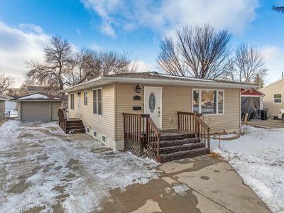 313 19th St NW, Minot, ND, 58703