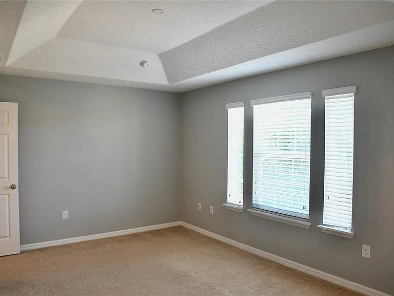 1372 Mill Stream Ln — Photo 30