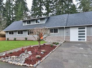 8852 NE 203rd Pl, Bothell, WA 98011