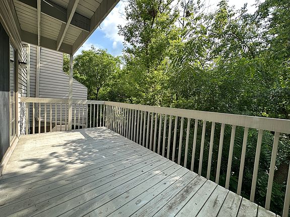3rd image of 1557 N Saint Marks Pl