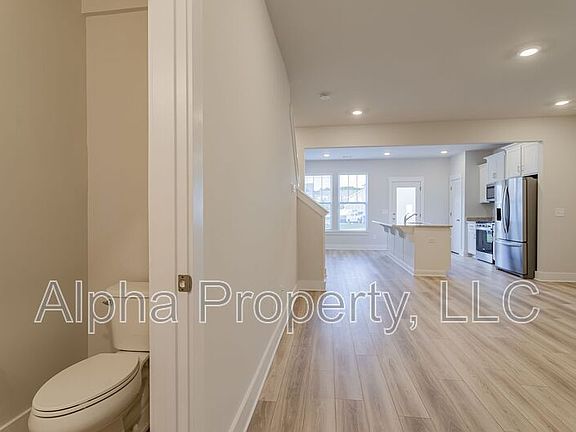 5th image of 1530 Rivermeade Dr