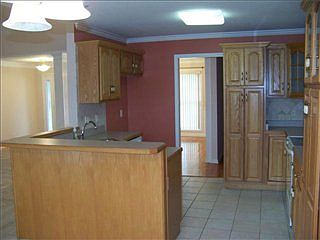 3rd image of 137 Lyme Dr