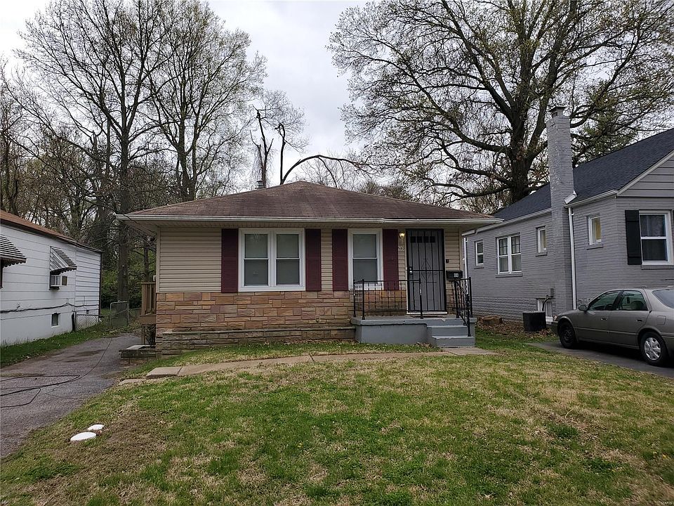 1st image of 208 Wiegel Dr