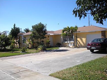 2nd image of 4305 Violet Cir