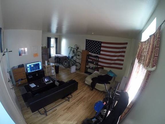2nd image of 85 Wyckoff Ave APT 1F