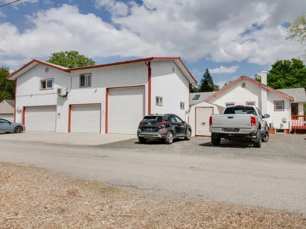 3421 E Hartson Ave, Spokane, WA 99202