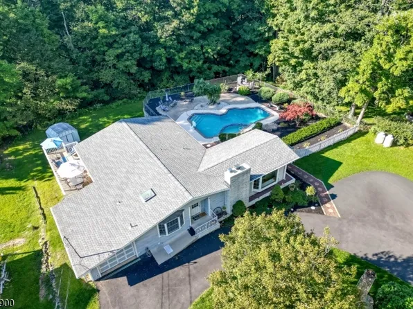 25 Sachem Rd, Jefferson Twp., NJ 07849