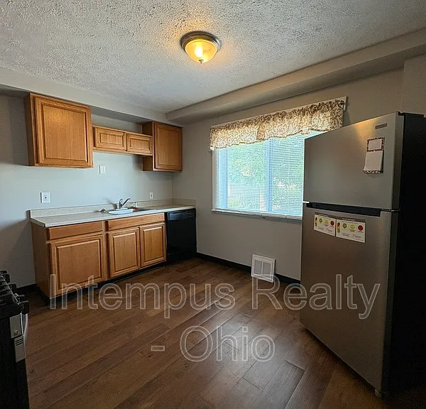 4106 E 153rd St — Photo 5