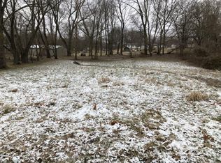 99 Circle Dr, Cottage Hills, IL