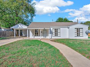 711 Alpha Pl, Clifton, TX 76634