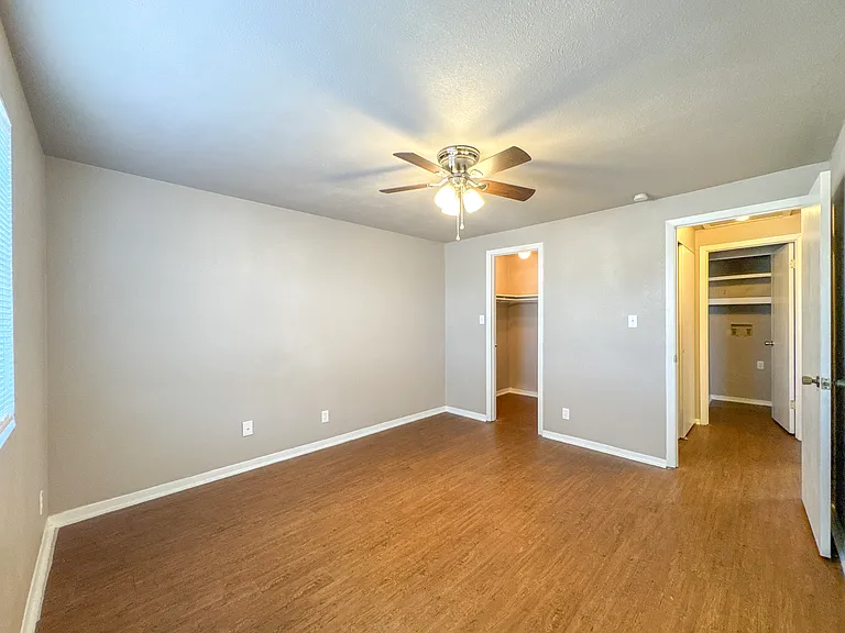 Autumn Chase Apartments — Photo 11