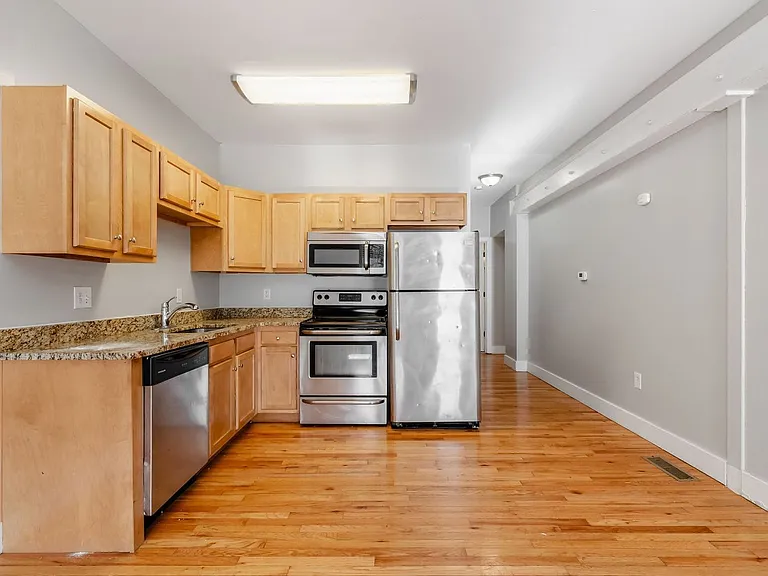 24 Chittenden Ave — Photo 10