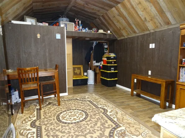 126 Deer Run Ln, Mabank, TX 75156