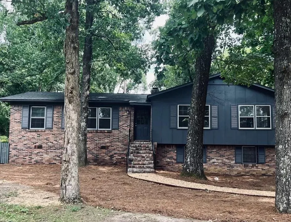 913 Sun Valley Rd