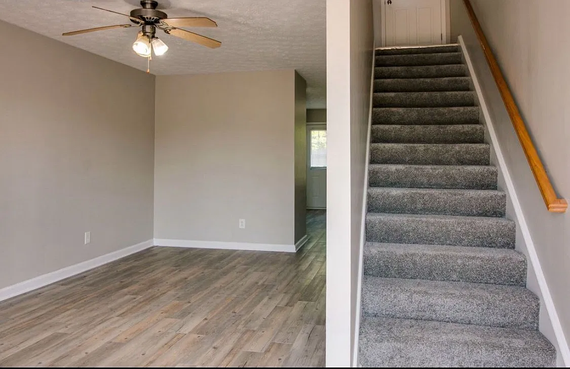 2 bed, 1.5 bath, 1000 sqft, $900 — Photo 2