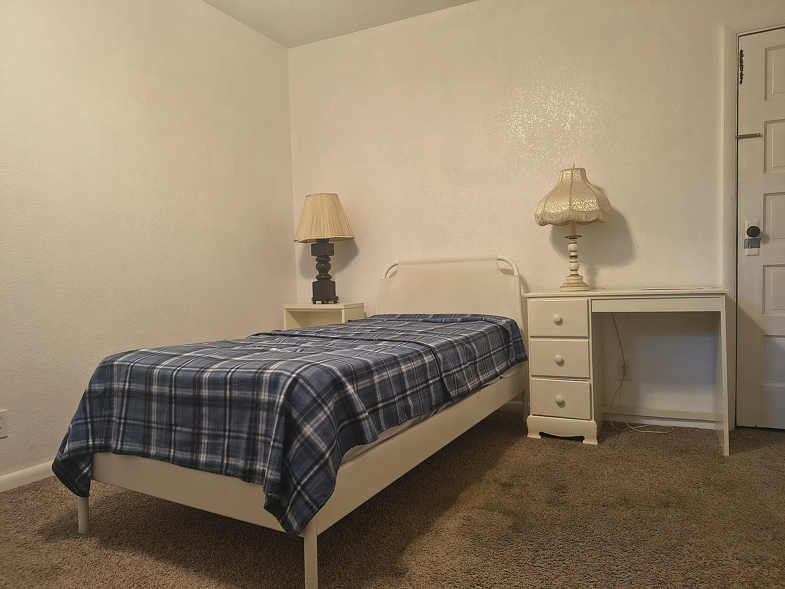 3 bed, 2591 sqft, $675 — Photo 3