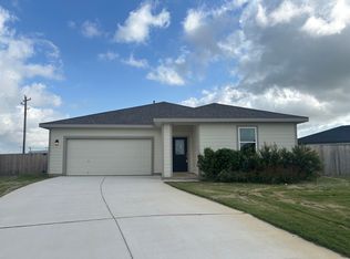 105 Troubadour, Poteet, TX 78065