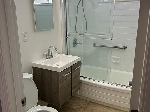 2nd image of 2401 Carlmont Dr APT 14
