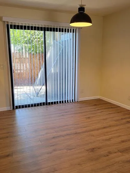 1187 Grove Ave #F — Photo 6