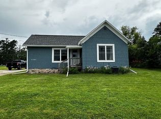 513 N Nash St, Hortonville, WI 54944