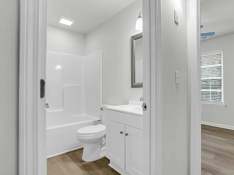 2108 California Ave — Photo 14