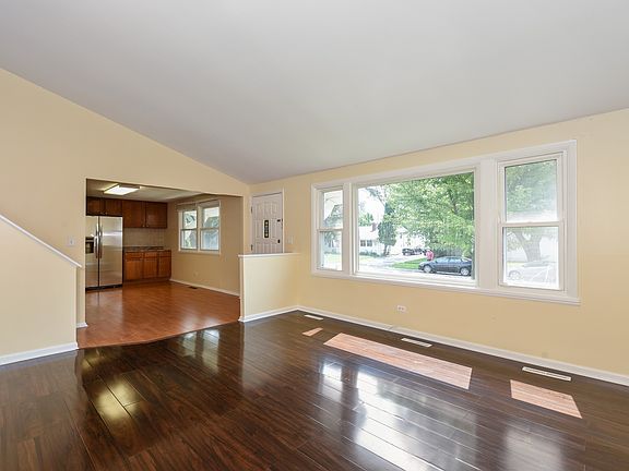 3rd image of 3078 Wakefield Dr