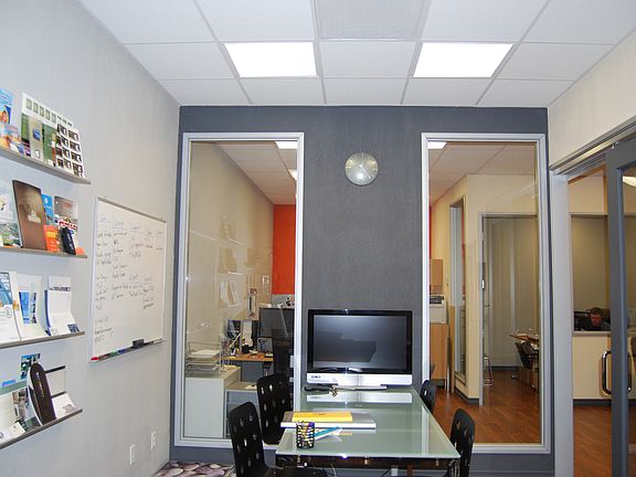 5th image of 5820 Oberlin Drive #105