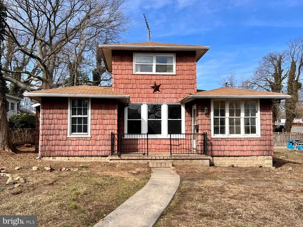 250 Glenwood Rd, Pasadena, MD 21122