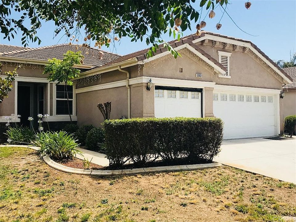 1st image of 32651 Breton Dr