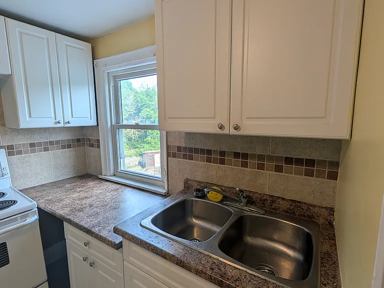 46 Welland Ave #2M-ON — Photo 8