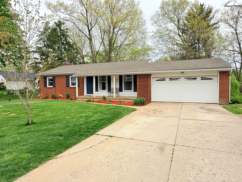 1st image of 3101 Paris Park Dr SE