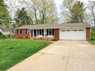 3101 Paris Park Dr SE, Kentwood, MI 49512