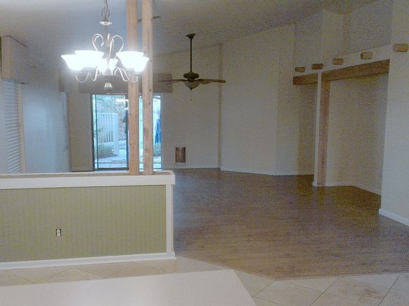 2nd image of 15109 W Melvin St